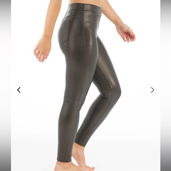 NWOT Spanx Leather Like Ankle Skinny Pant Black - Picture 3 of 8